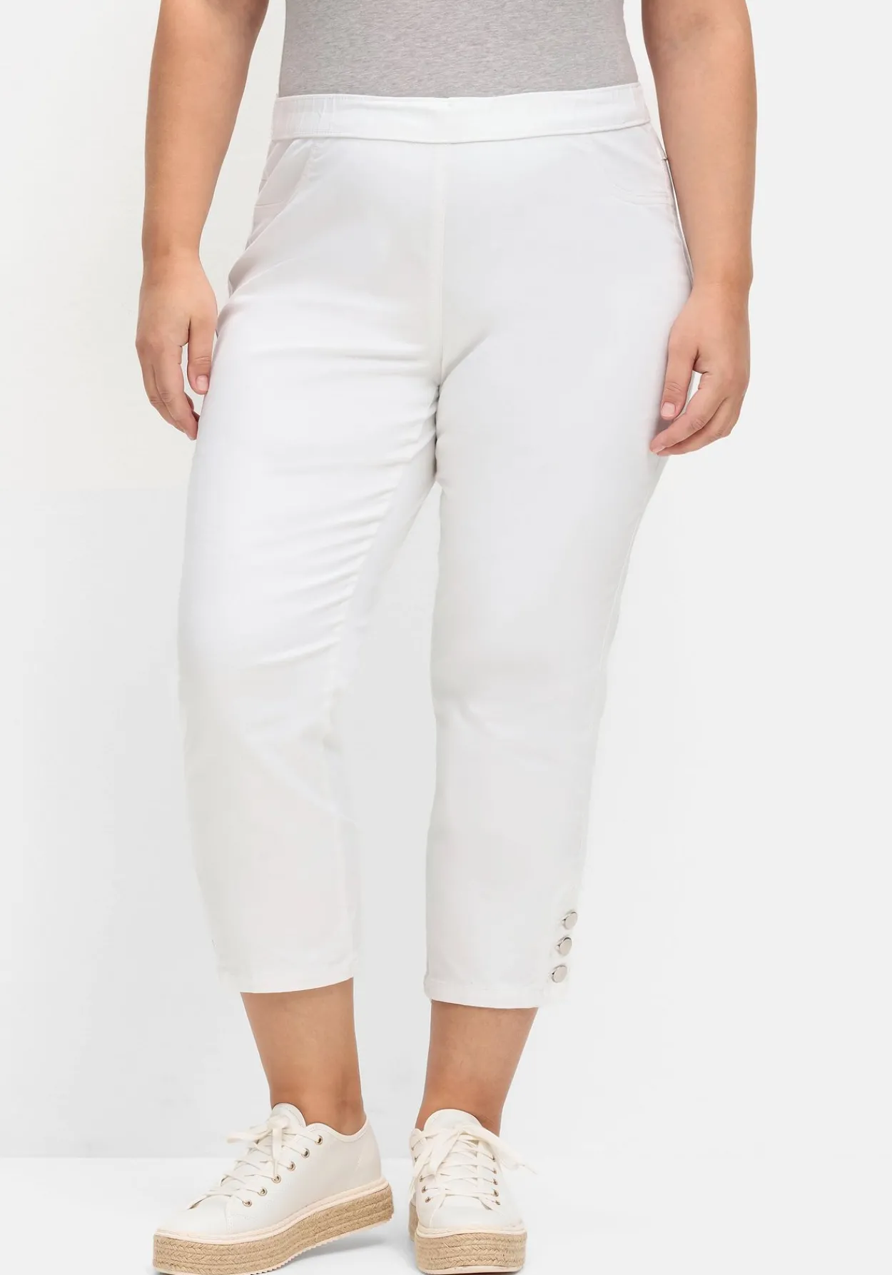7/8-Jeans mit Schlupfbund und Knöpfen am Saum<sheego Online