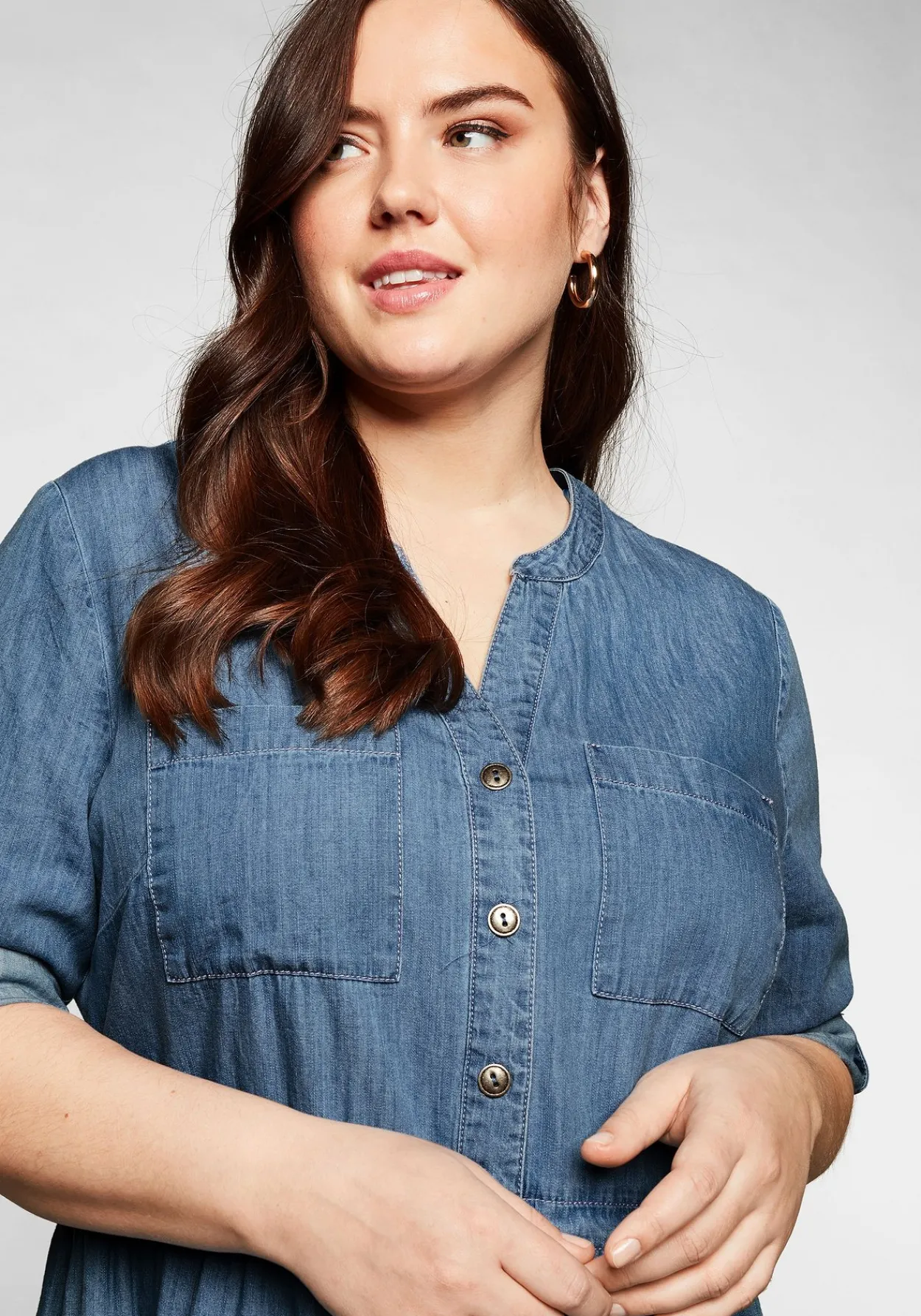 Jeanskleid mit Knopfleiste und hoher Taille<sheego Online