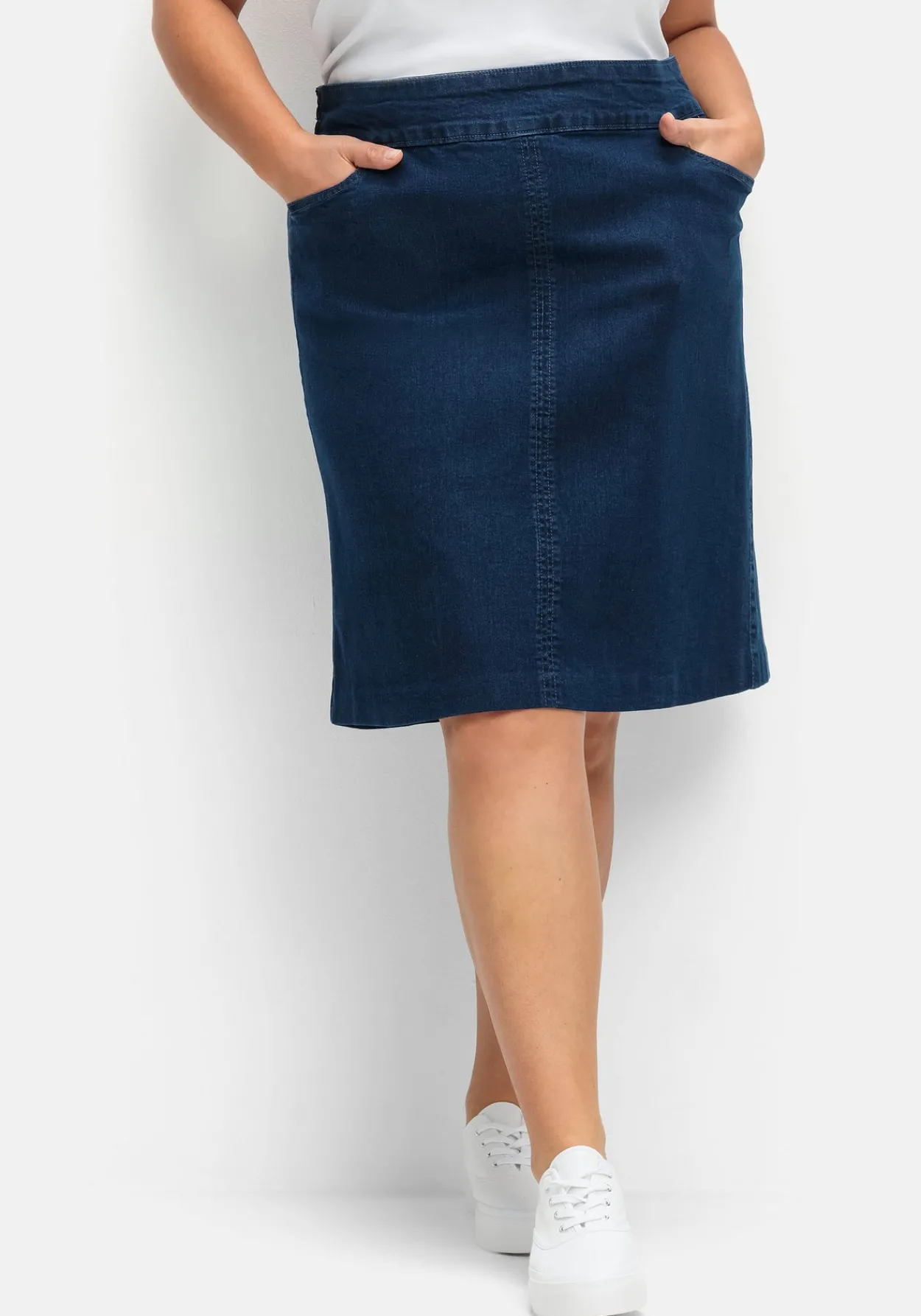 Jeansrock mit Taschen, in A-Linie<sheego Hot
