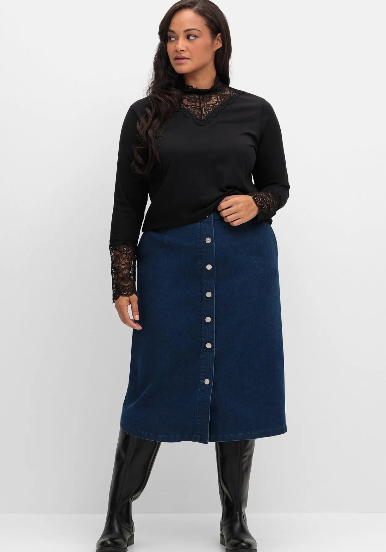 Jeansrock mit Zierknopfleiste, in A-Linie<sheego Discount