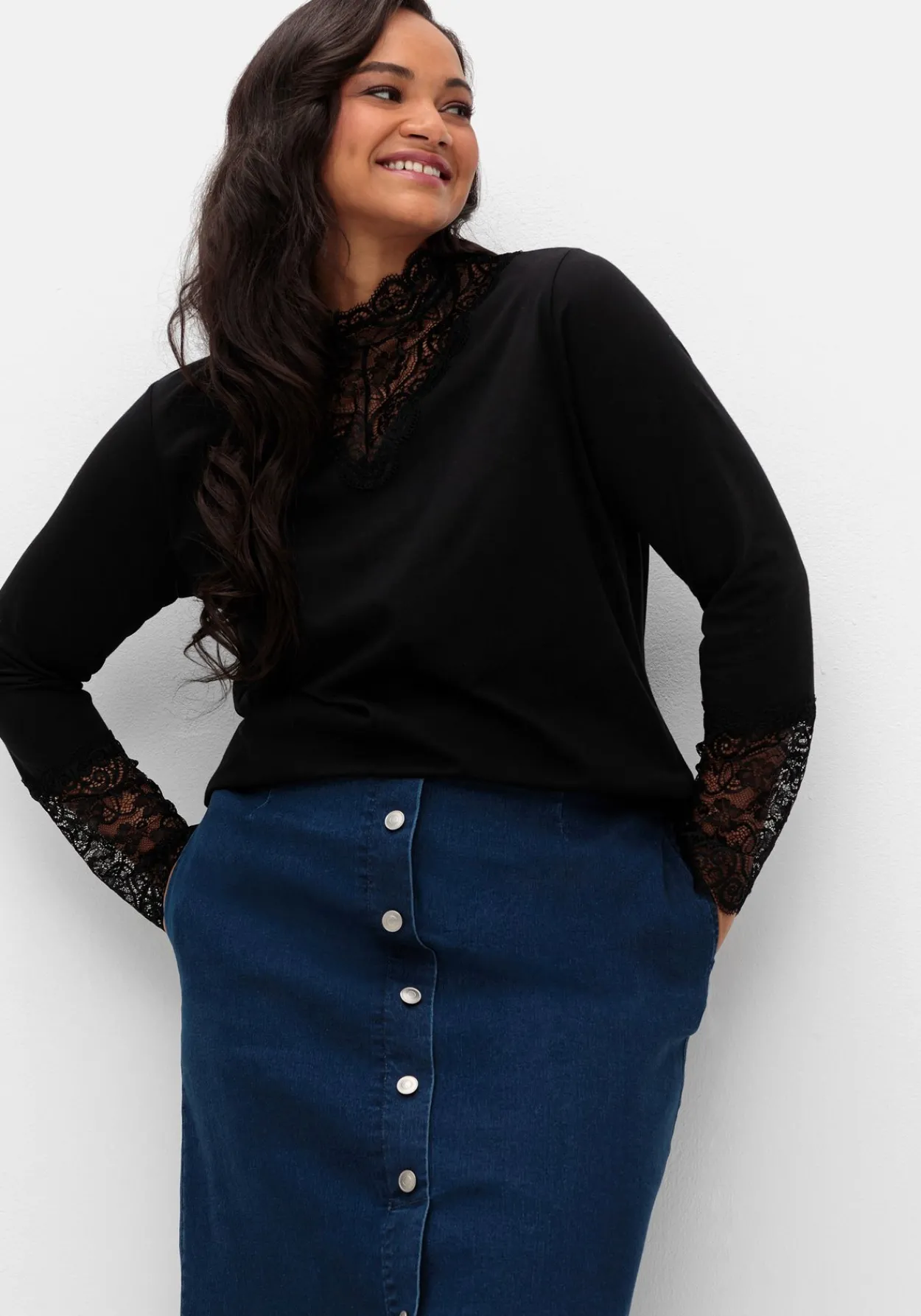 Jeansrock mit Zierknopfleiste, in A-Linie<sheego Discount