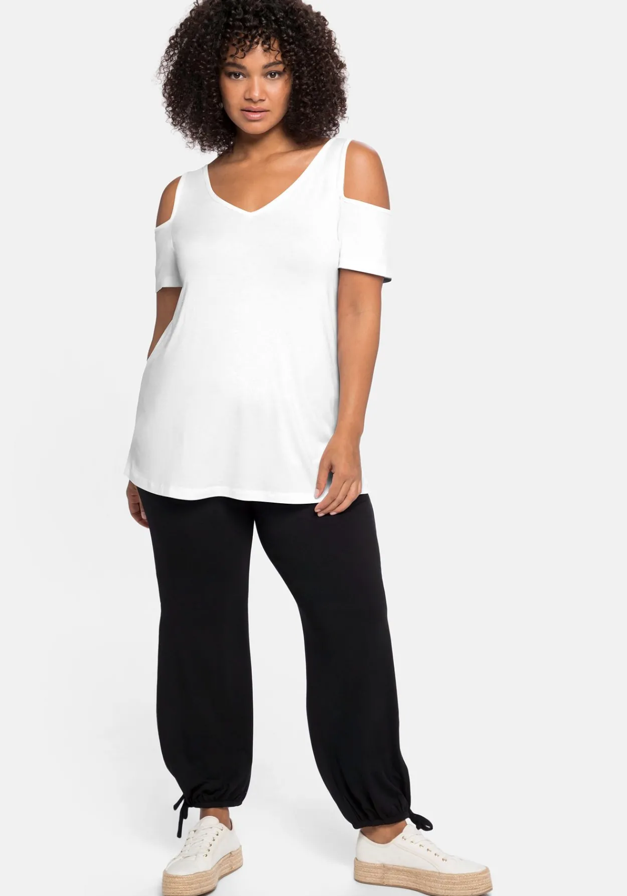 Jerseyhirt mit V-Ausschnitt, im schulterfreien Look<sheego New