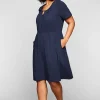 Jerseykleid mit Cut-out am Ausschnitt<sheego Sale