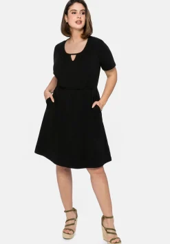 Jerseykleid mit Cut-out am Ausschnitt<sheego Best
