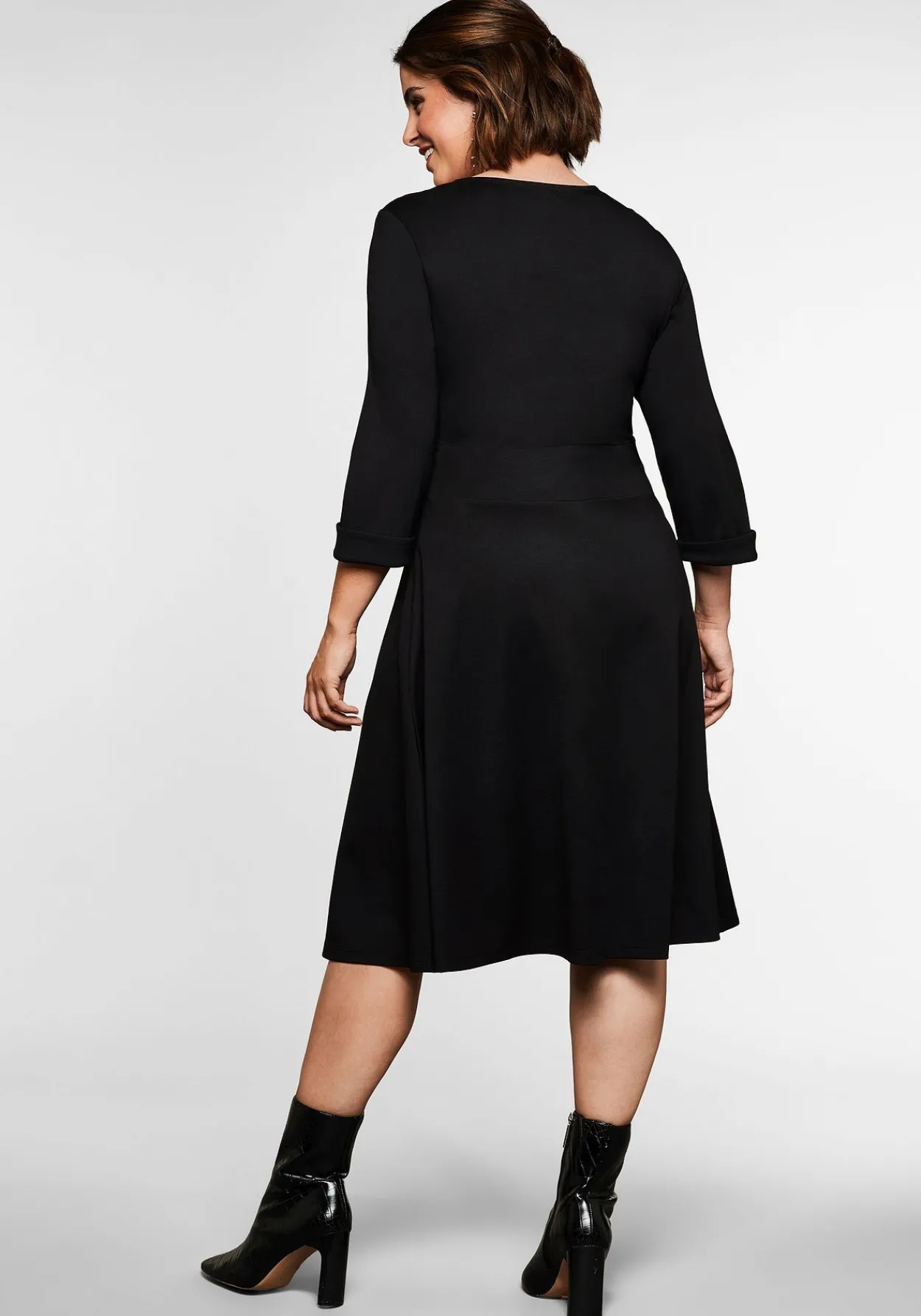 Jerseykleid mit Herzausschnitt und Taillenband<sheego by Joe Browns New
