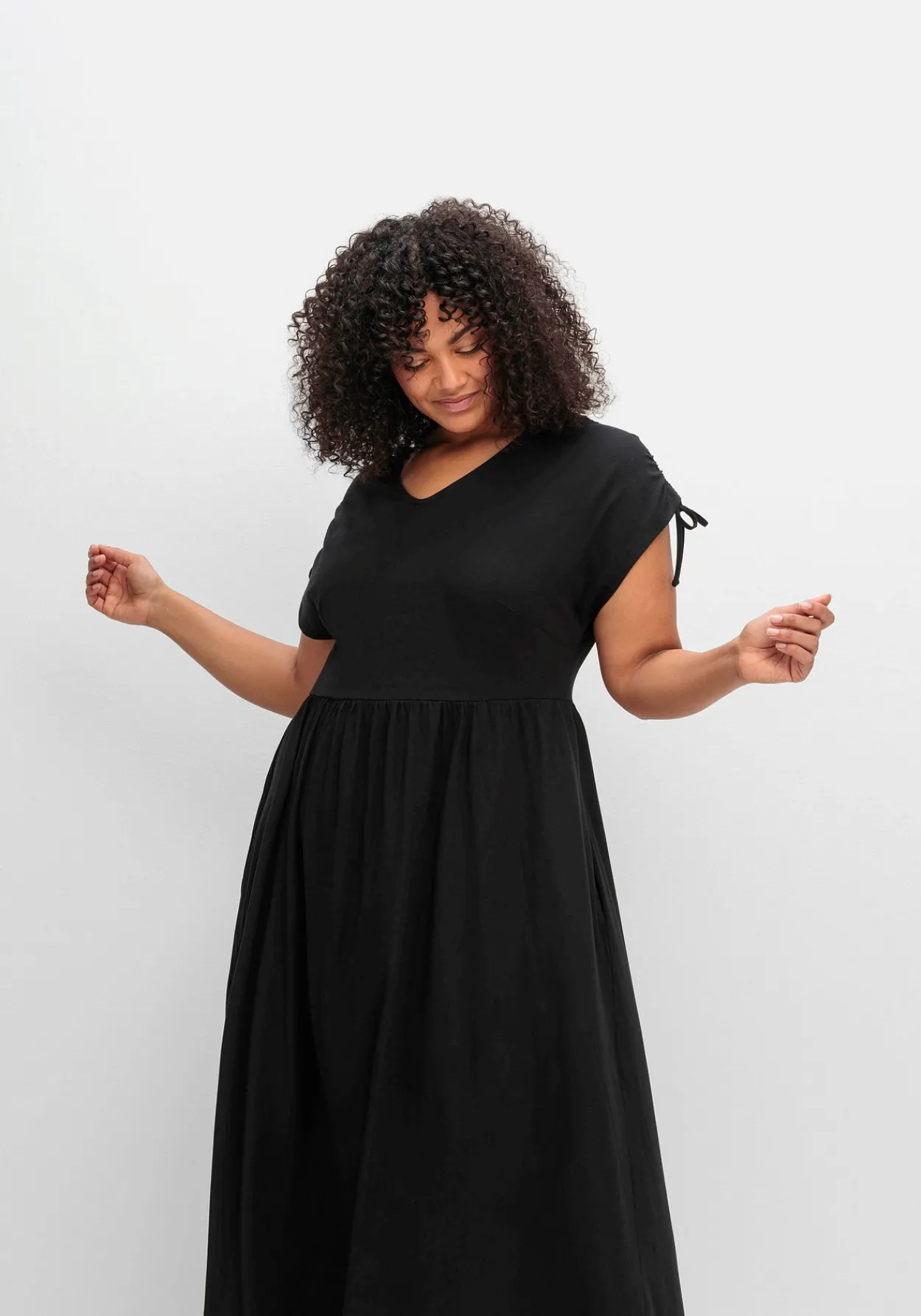 Jerseykleid mit Tunnelzug am Ärmel<sheego Sale