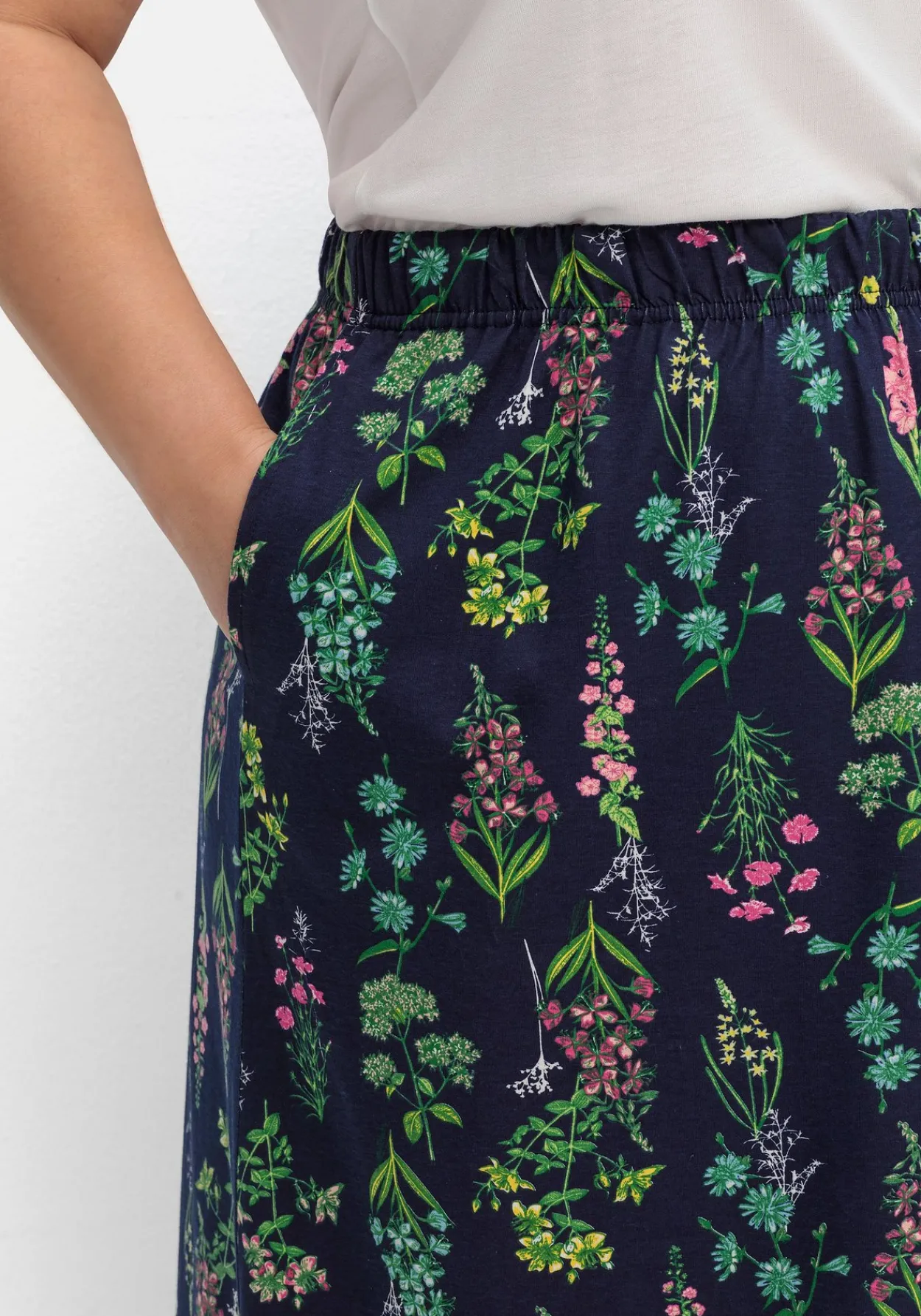 Jerseyrock in Midilänge, mit Blumenprint<sheego Online