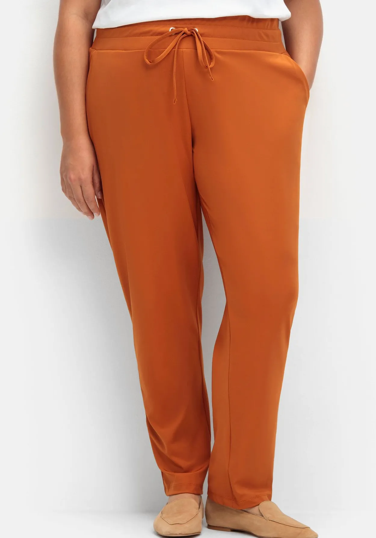 Joggpants mit Rundum-Dehnbund und Bindeband<sheego Fashion
