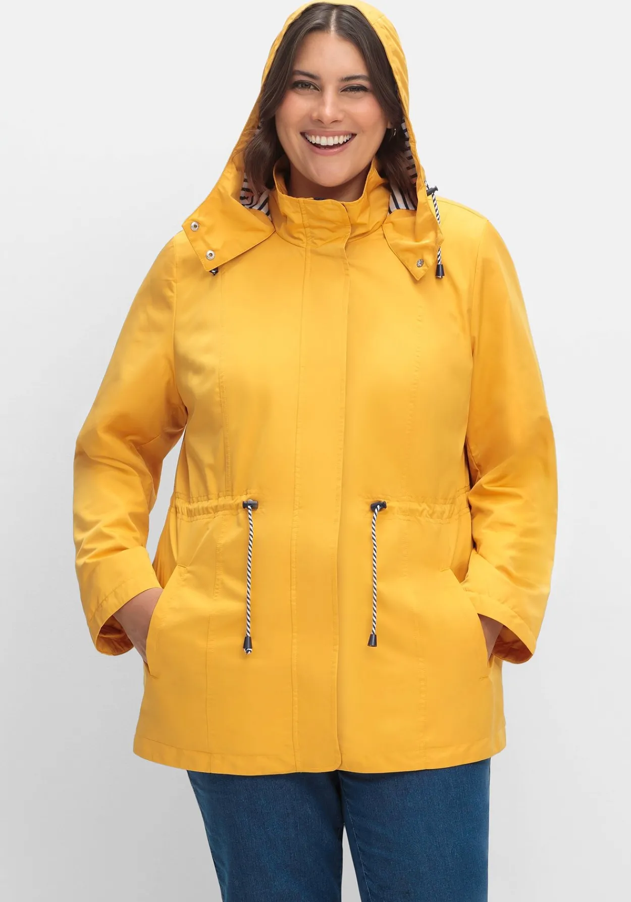 Kapuzenjacke mit Kontrastfutter und Taillen-Tunnelzug<sheego Best