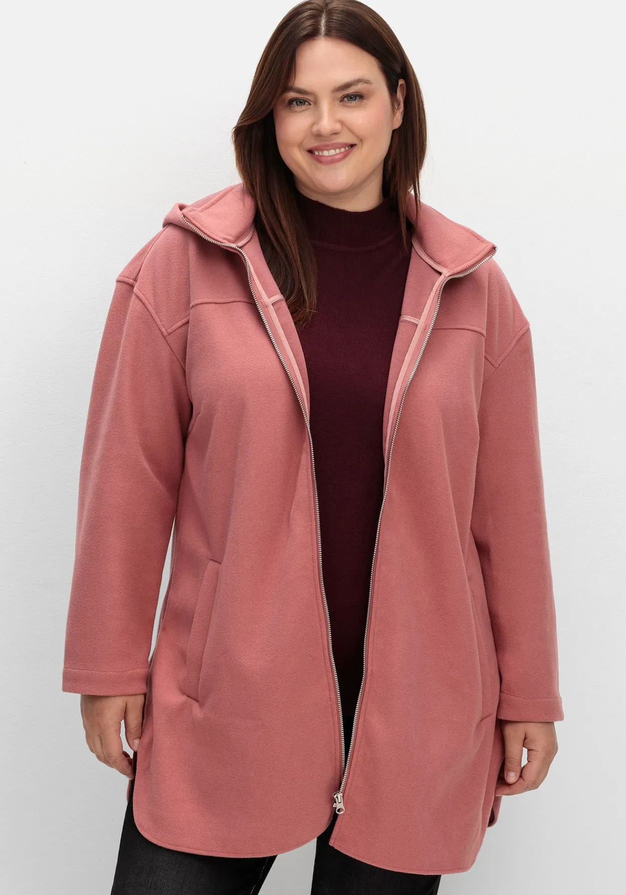 Kapuzenjacke mit Stehkragen und Reißverschluss<sheego Sale