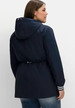 Kapuzenparka mit Kontrastdetails und Taillen-Tunnelzug<sheego Hot