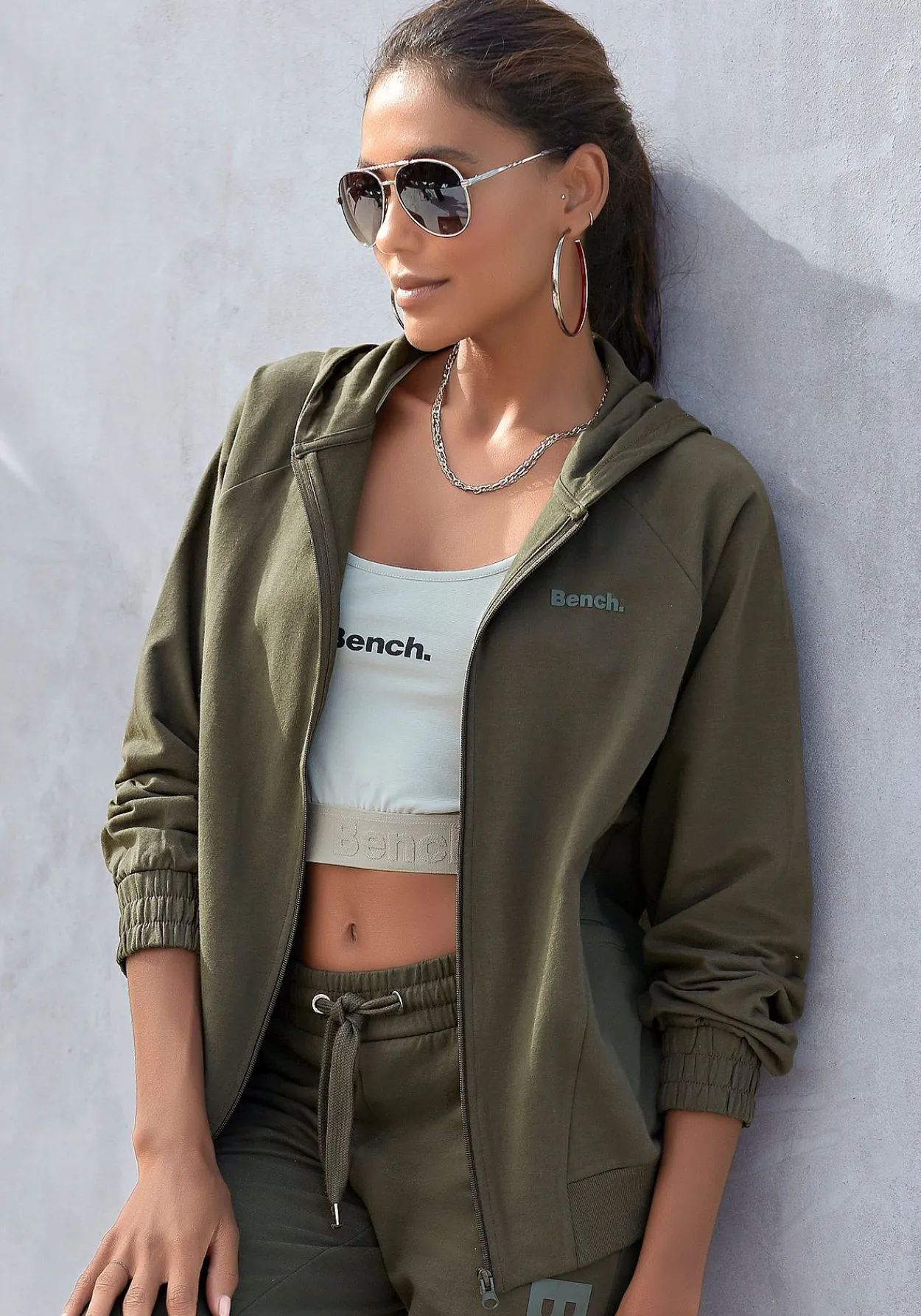 Kapuzensweatjacke<Bench LM LBG New