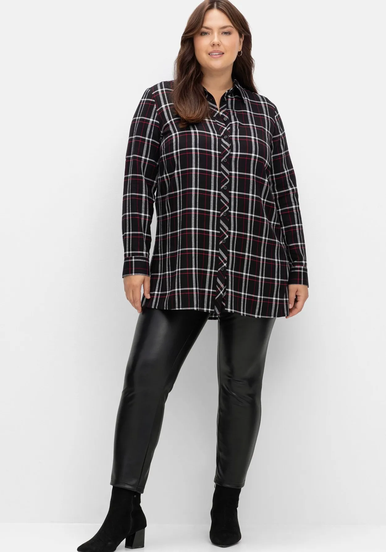 Karierte Longbluse mit Seitenschlitzen<sheego Discount