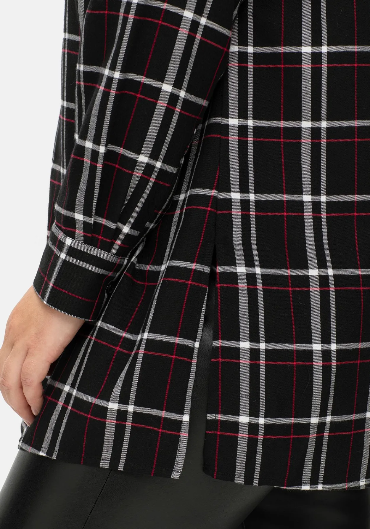 Karierte Longbluse mit Seitenschlitzen<sheego Discount