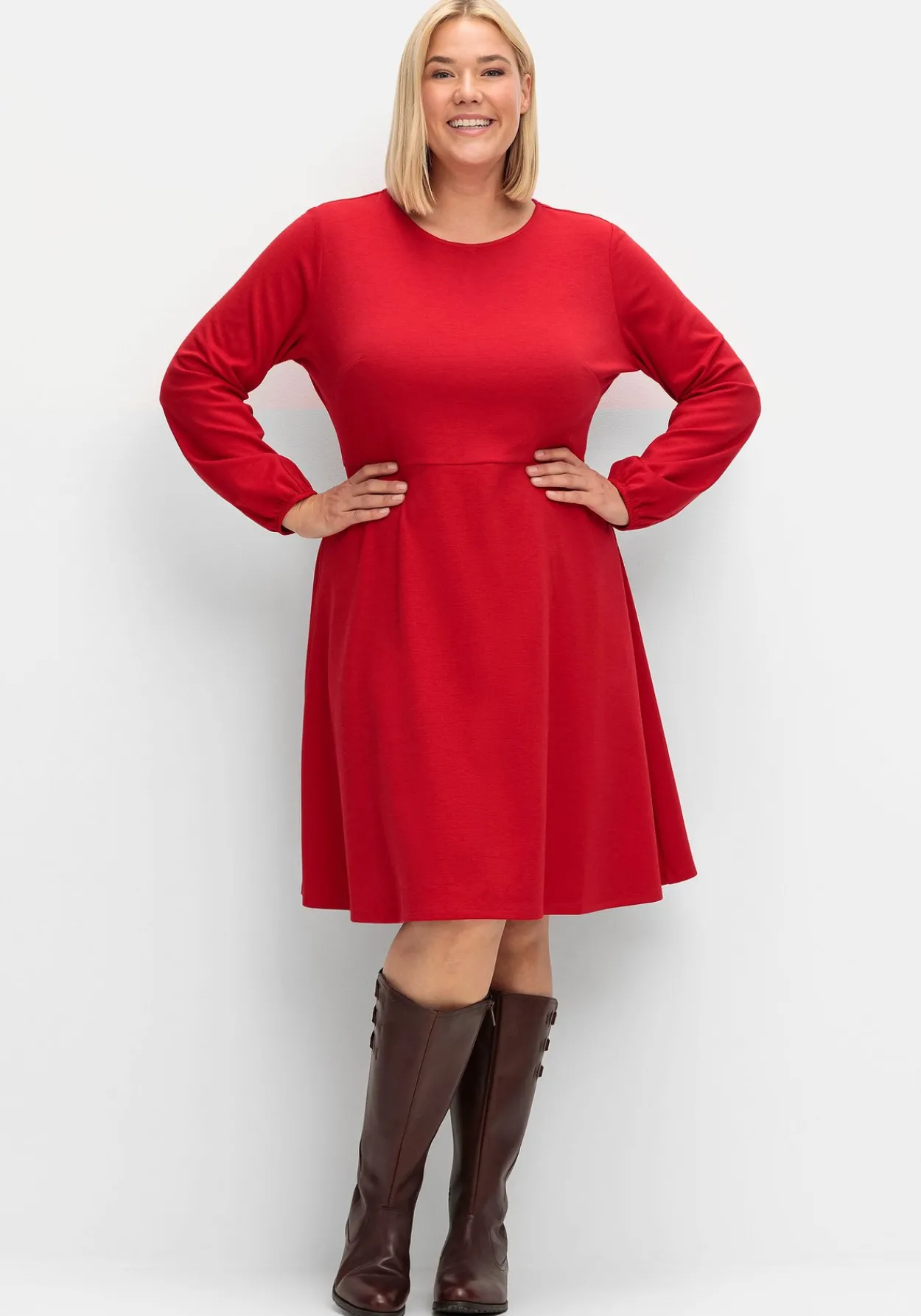 Kleid aus Interlock, mit ausgestelltem Rock<sheego New