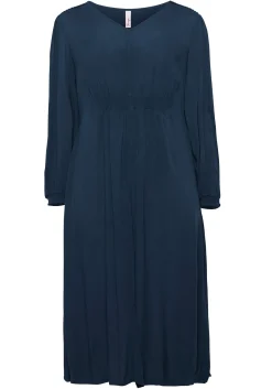 Kleid in Crêpe-Qualität, mit Smok-Einsätzen<sheego New