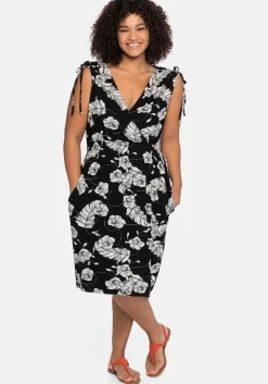 Kleid in Wickeloptik, mit floralem Druck<sheego Best