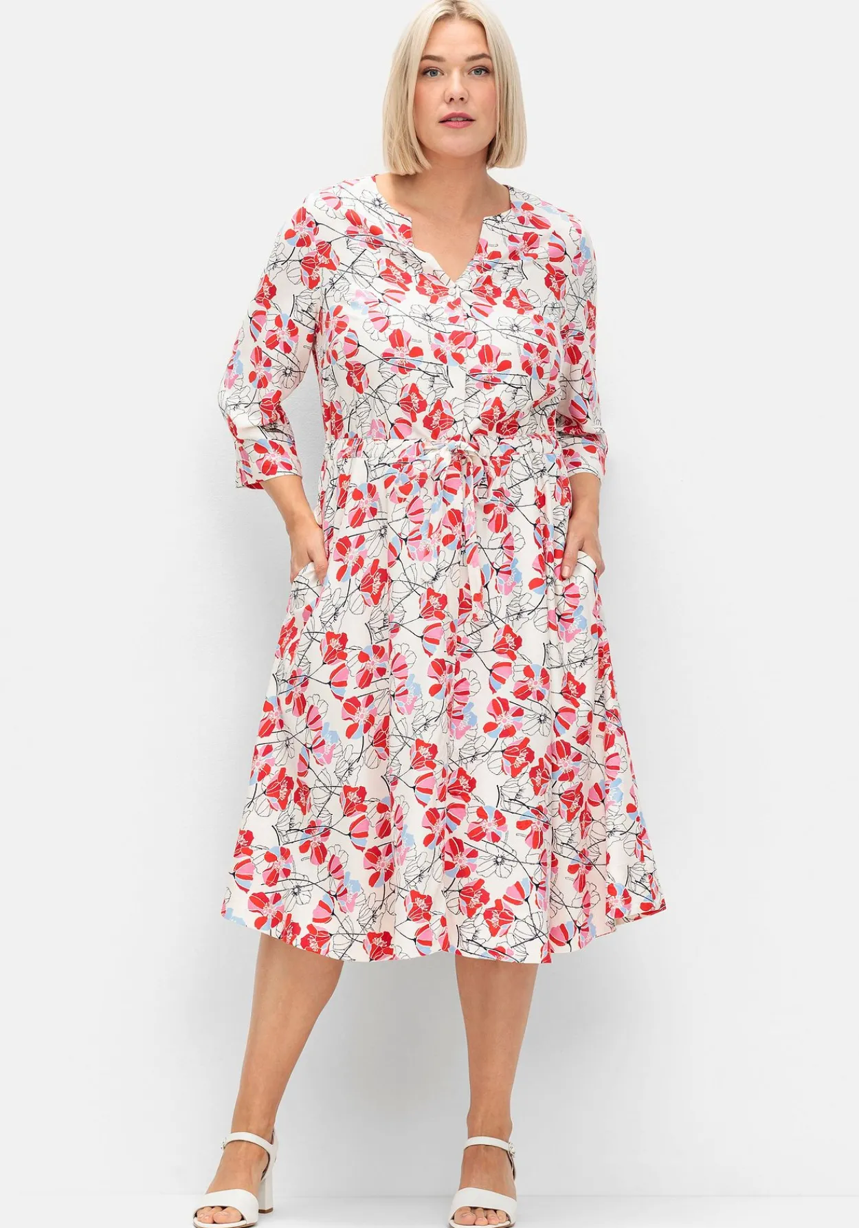 Kleid mit Blütenprint und Taillen-Tunnelzug<sheego Best