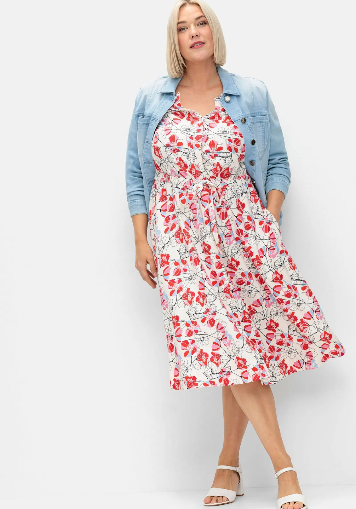 Kleid mit Blütenprint und Taillen-Tunnelzug<sheego Best