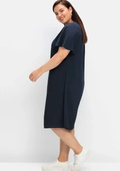 Kleid mit Schlitz und Bindeband am Ausschnitt<sheego New