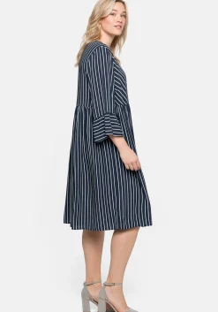 Kleid mit Streifen, weit schwingender Rock<sheego Fashion