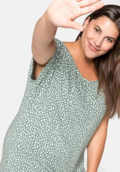 Kurzarmshirt mit Alloverdruck und seitlichen Falten<sheego Hot