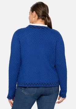 Kurze Trachten-Strickjacke mit Zierborte<sheego Best