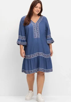 Kurzes Tunikakleid mit Zierband-Details<sheego Hot