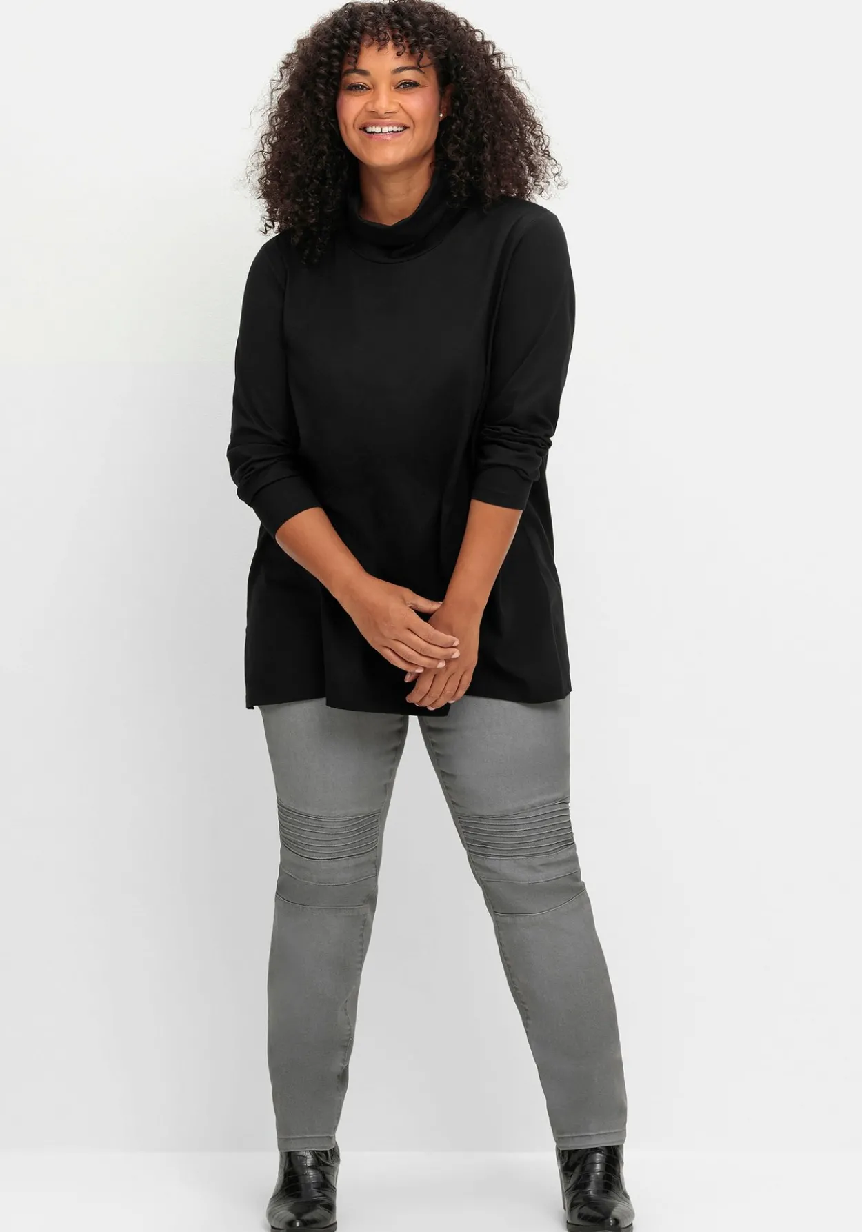 Langarmshirt in leichter A-Linie, mit Rollkragen<sheego Fashion