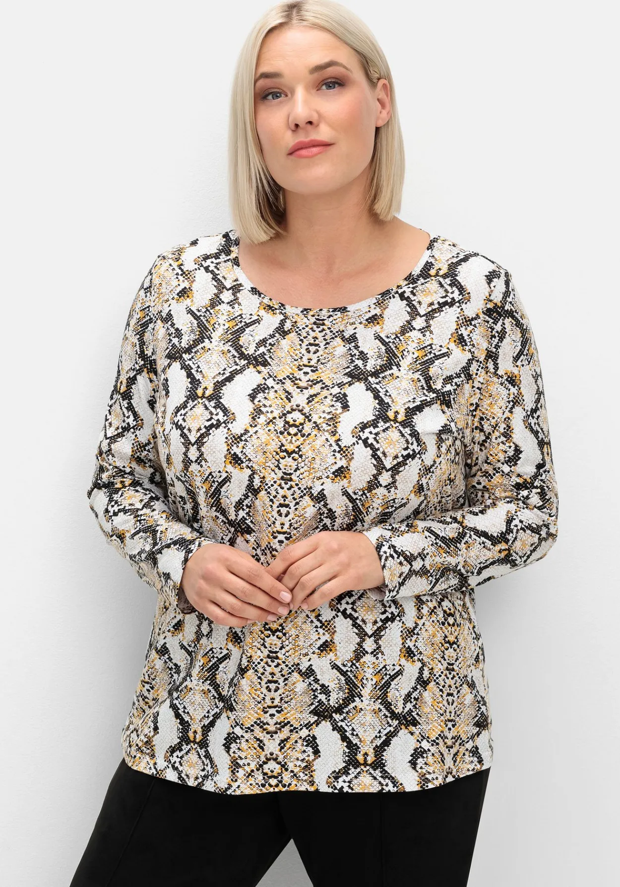 Langarmshirt mit Animalprint und Rundhalsausschnitt<sheego Outlet