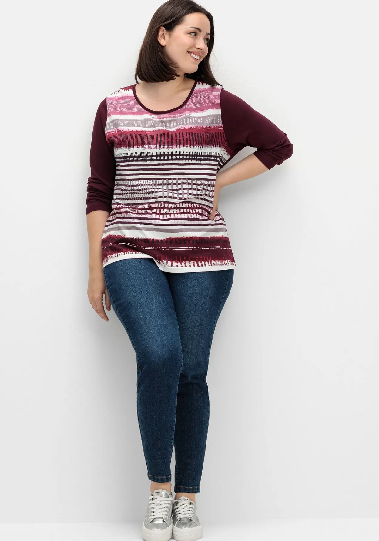 Langarmshirt mit bedrucktem Vorderteil<sheego Online