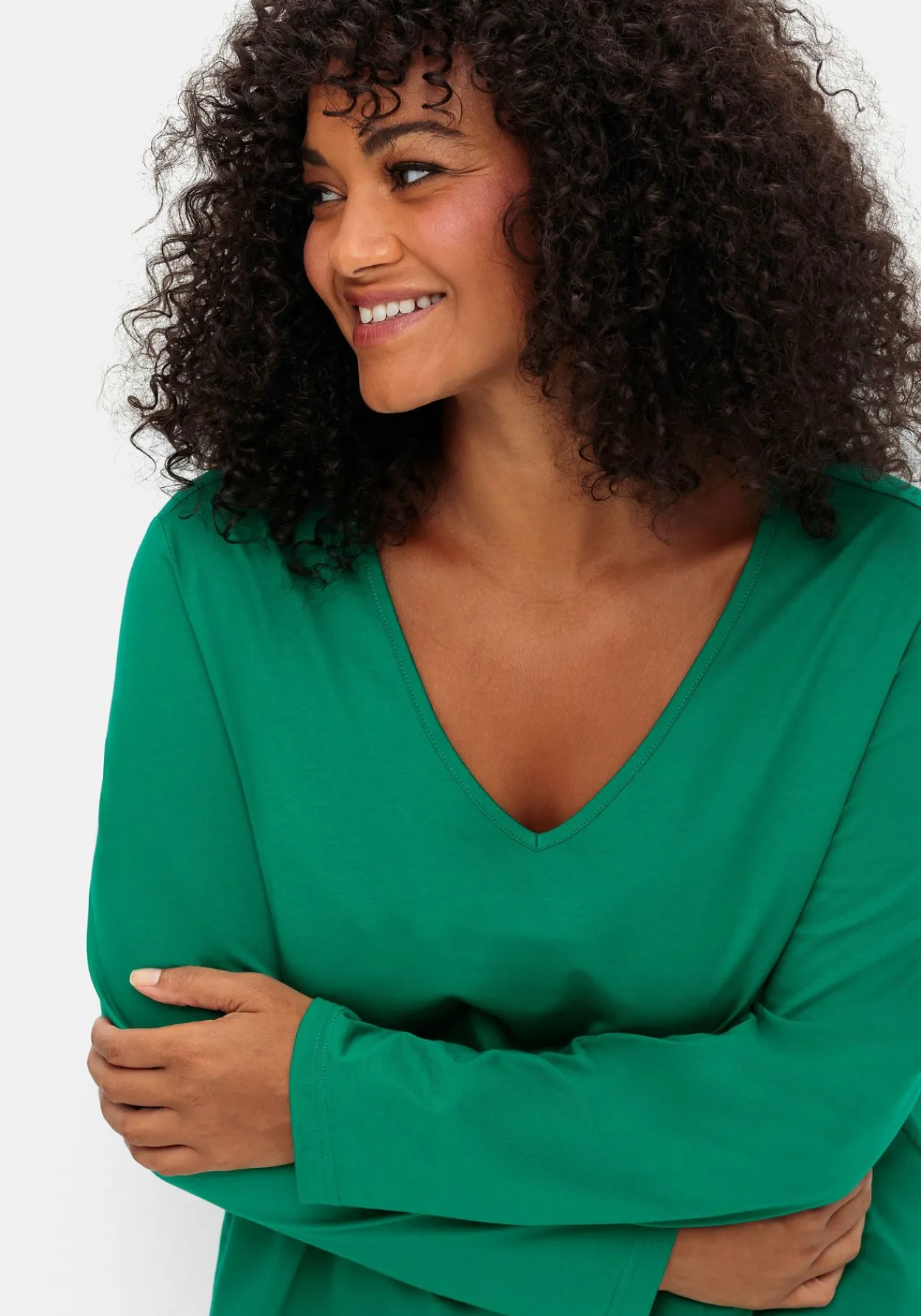 Langarmshirt mit V-Ausschnitt, in leichter A-Linie<sheego Fashion