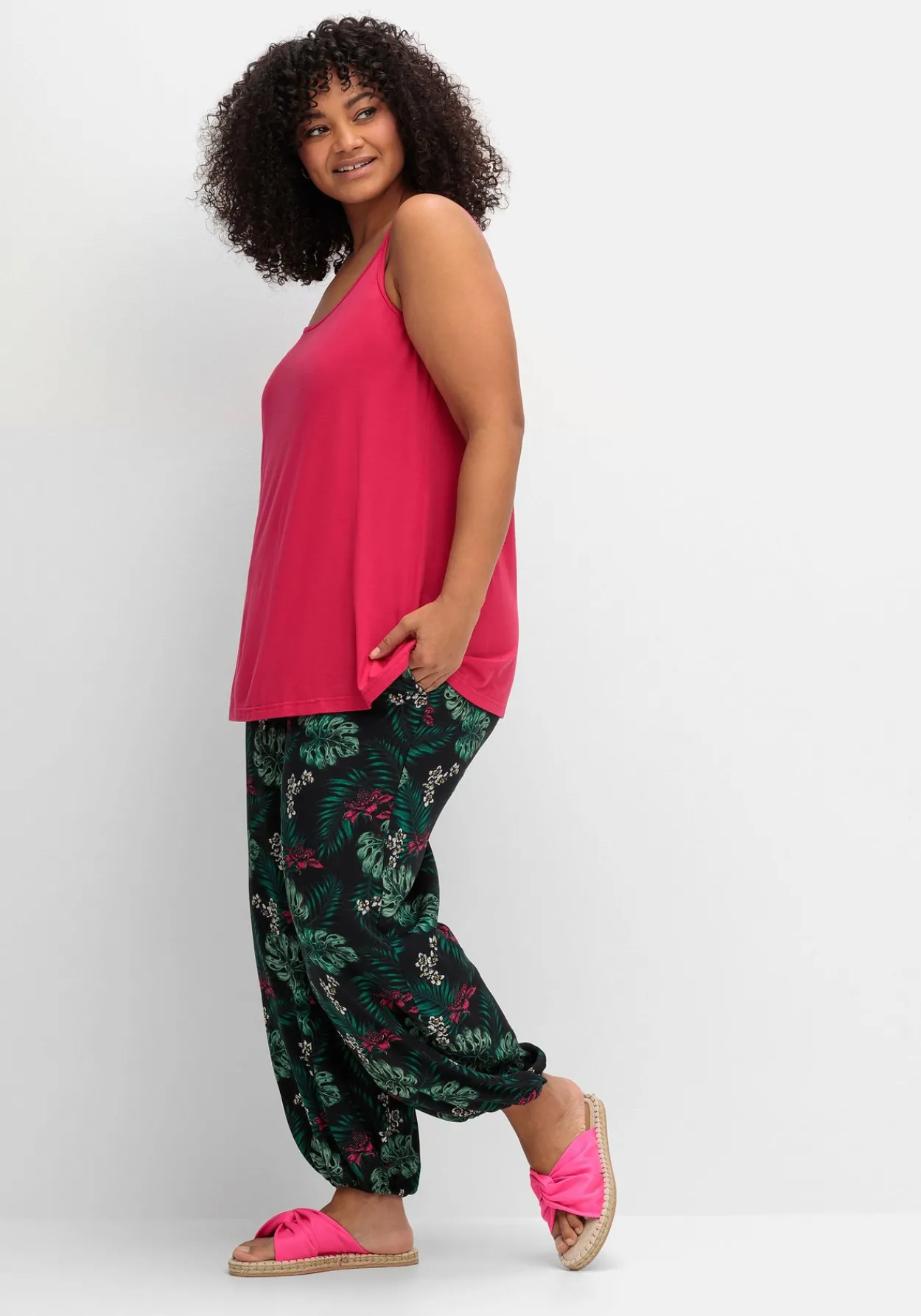 Lange Sommerhose mit Gummizug am Beinabschluss<sheego Hot