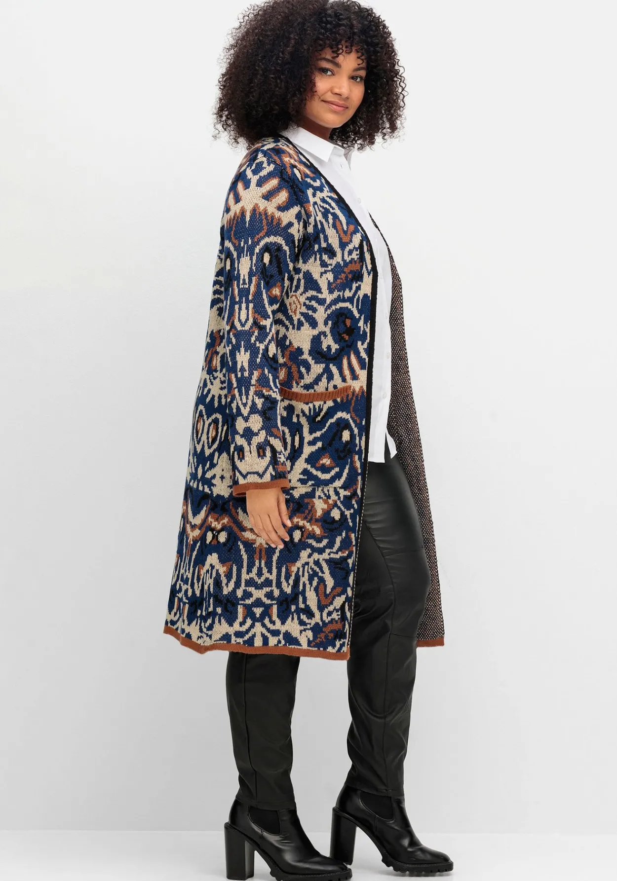 Langer, offener Strickmantel mit Jacquardmuster<sheego by Joe Browns Hot