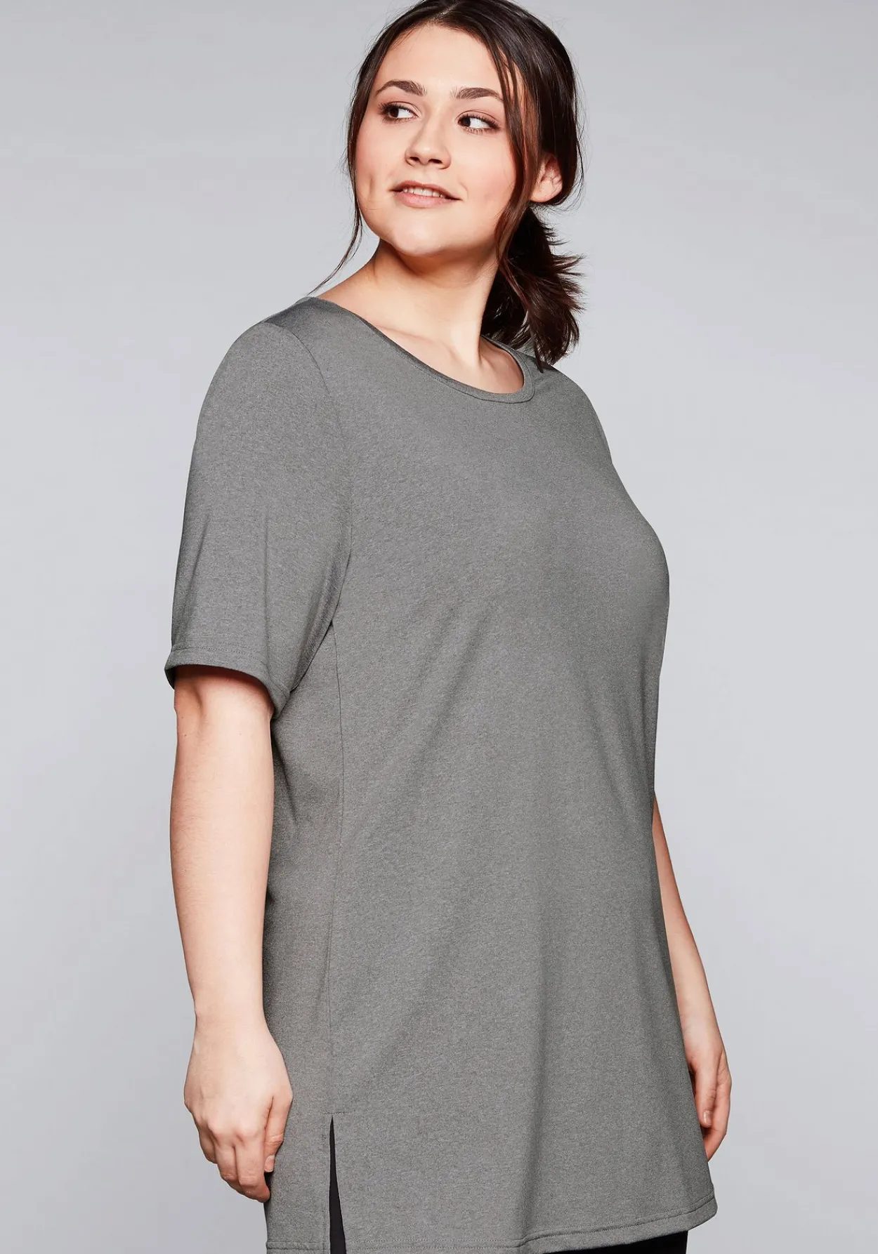 Langes Funktionsshirt mit seitlichen Schlitzen<sheego Best