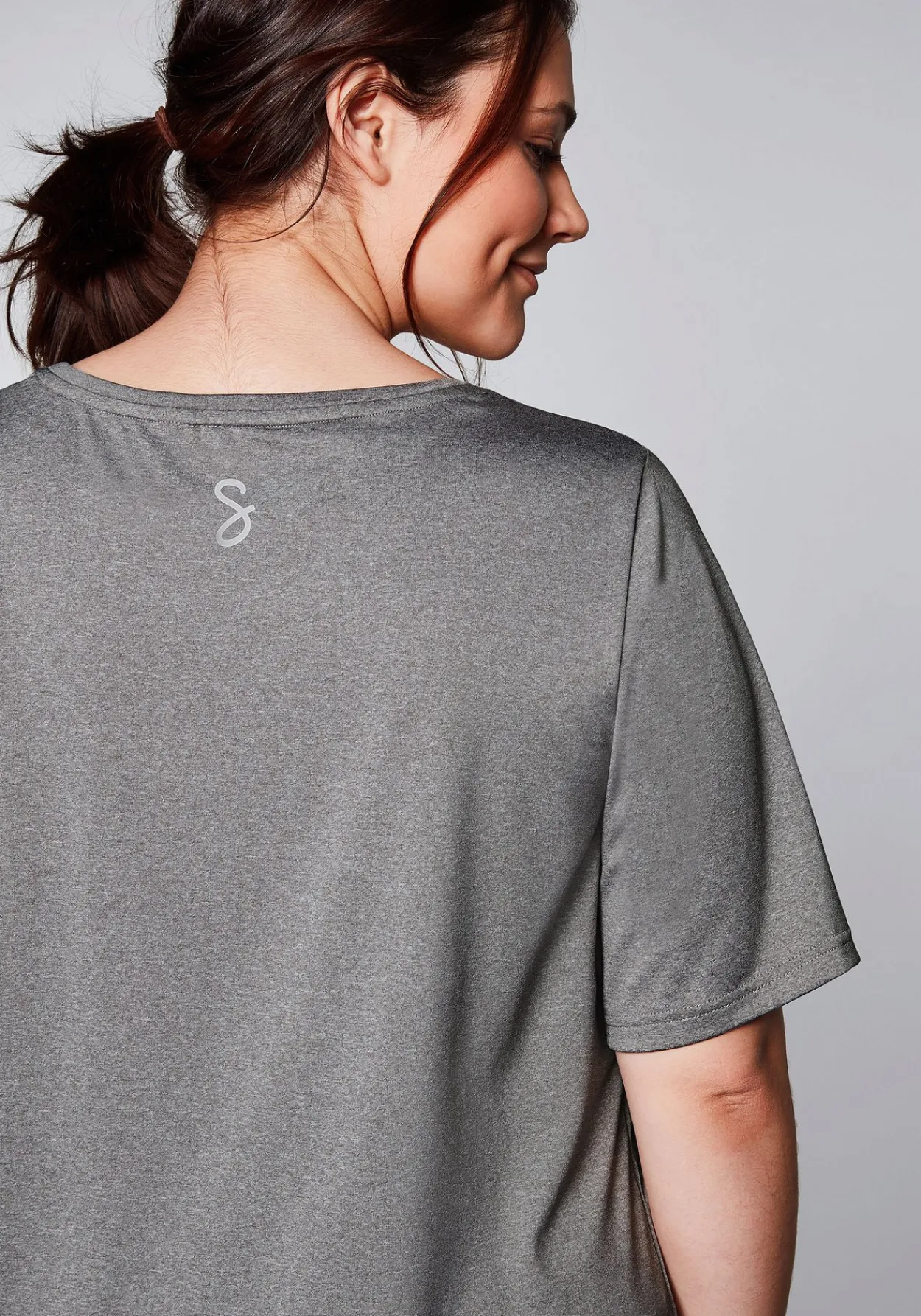 Langes Funktionsshirt mit seitlichen Schlitzen<sheego Best