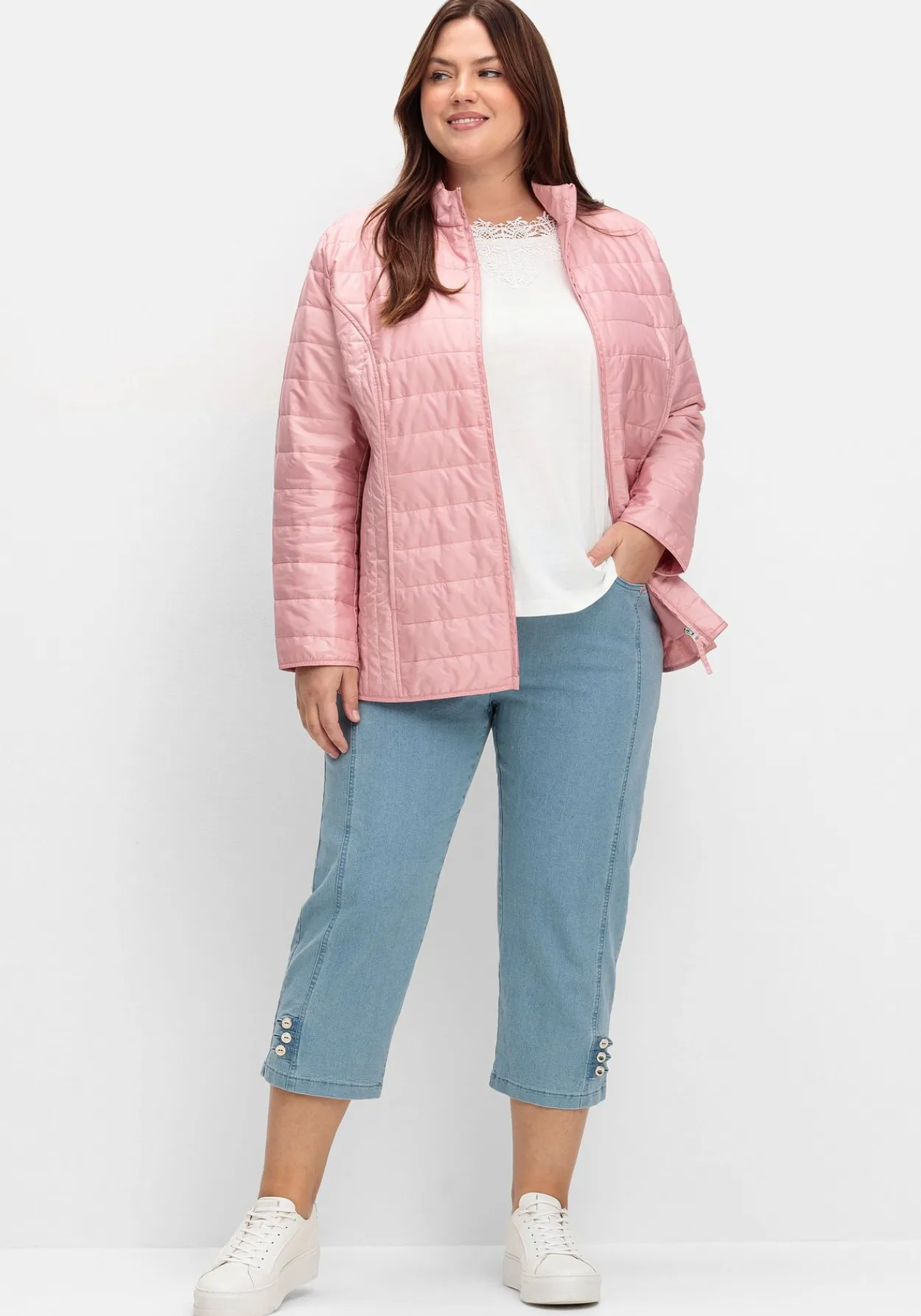 Leicht wattierte Steppjacke mit Stehkragen<sheego Sale