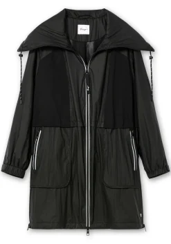 Leichte Outdoorjacke mit dekorativer Passe<sheego Hot