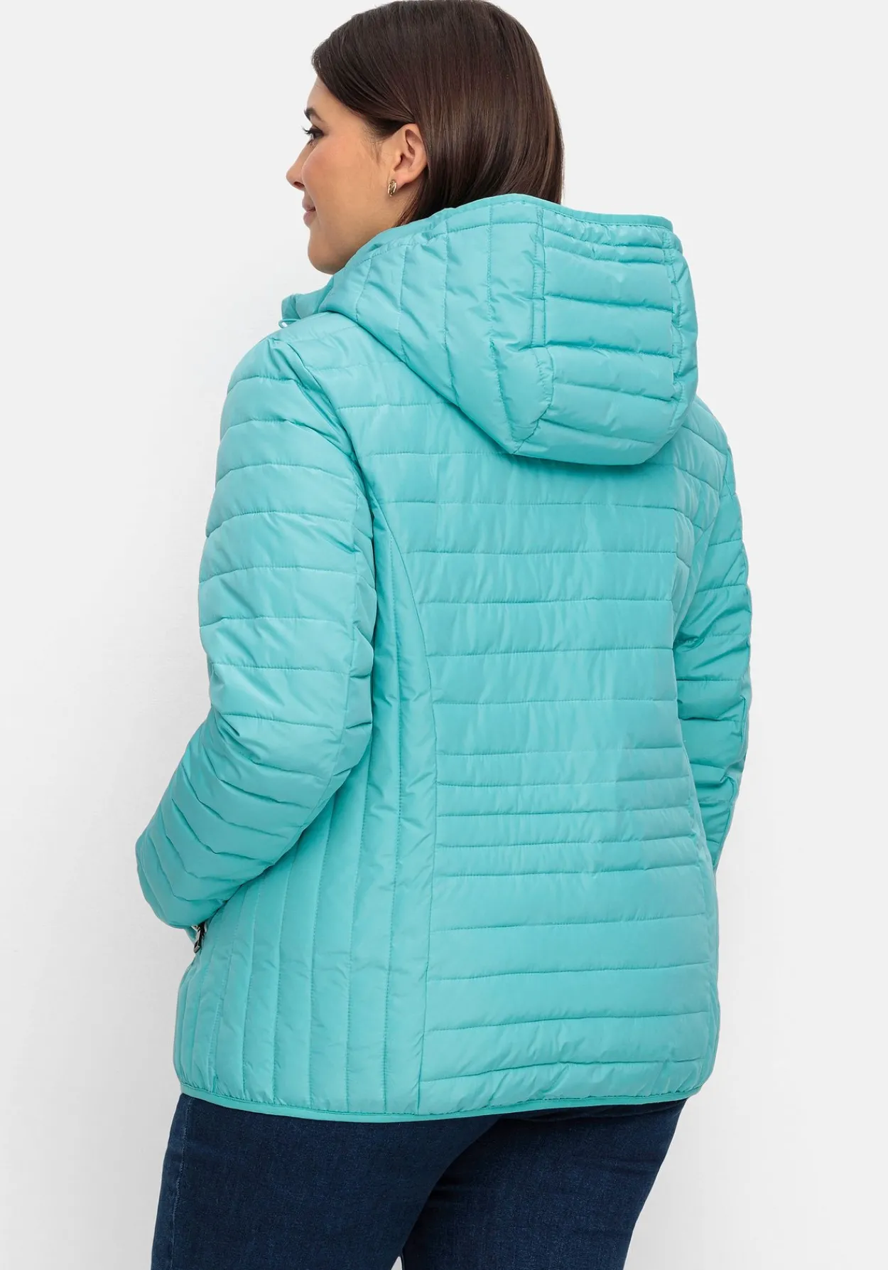 Leichte Steppjacke mit abnehmbarer Kapuze<sheego Discount