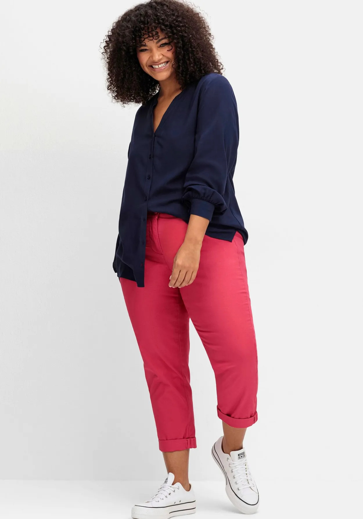 Longbluse mit tonigen Stickereien<sheego Sale