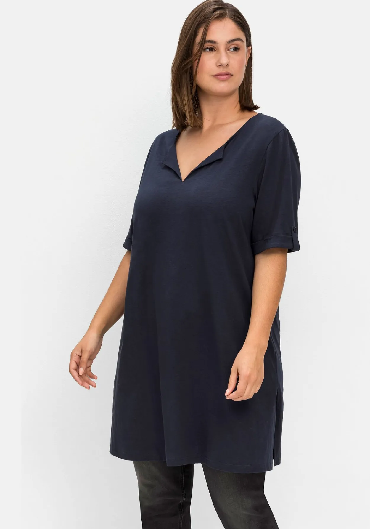 Longshirt mit geschlitztem Ausschnitt<sheego Outlet
