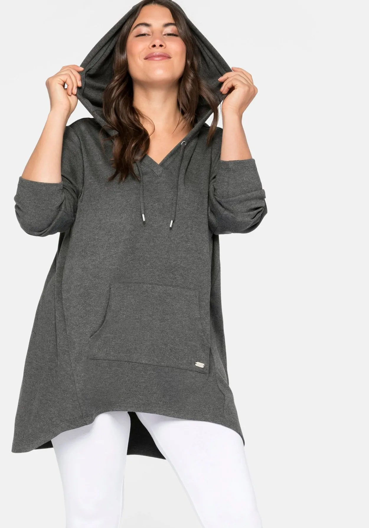 Longshirt mit Kängurutasche, im Vokuhila-Schnitt<sheego Sale