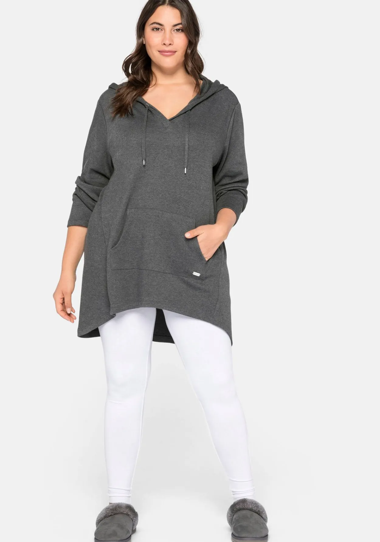 Longshirt mit Kängurutasche, im Vokuhila-Schnitt<sheego Sale