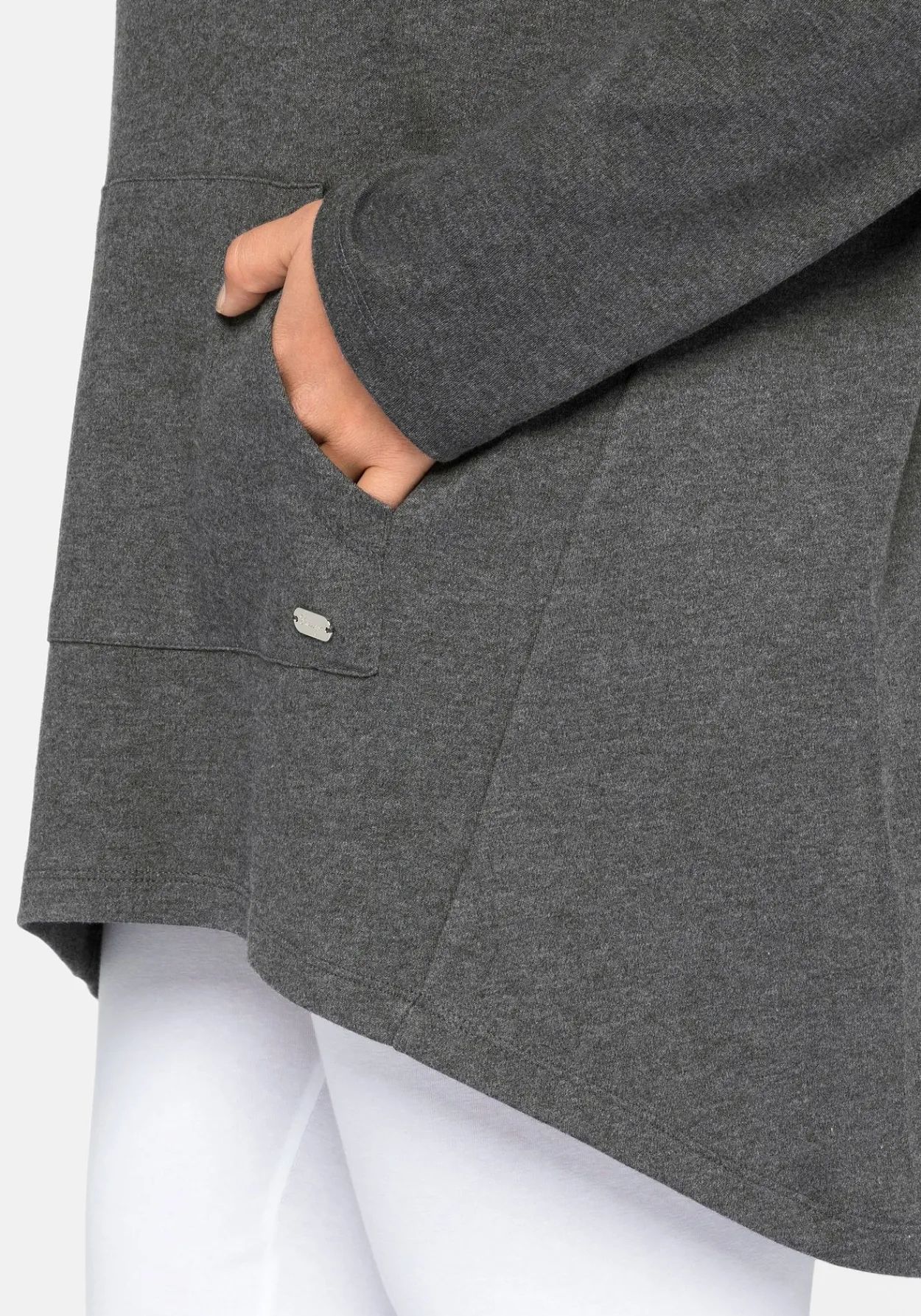 Longshirt mit Kängurutasche, im Vokuhila-Schnitt<sheego Sale