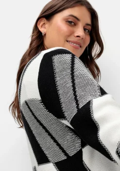 Longstrickjacke mit grafischem Jacquardmuster<sheego Online