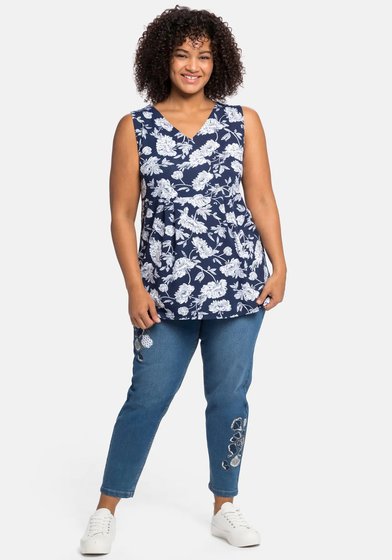Longtop mit Blumendruck und Spitze im Rücken<sheego by Joe Browns Outlet