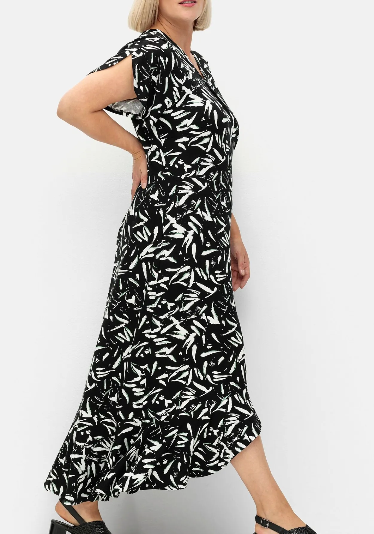 Maxikleid in Wickeloptik, mit hohem Schlitz<sheego Fashion
