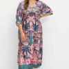 Maxikleid mit Alloverprint und weiten Halbärmeln<sheego loves miss goodlife Online