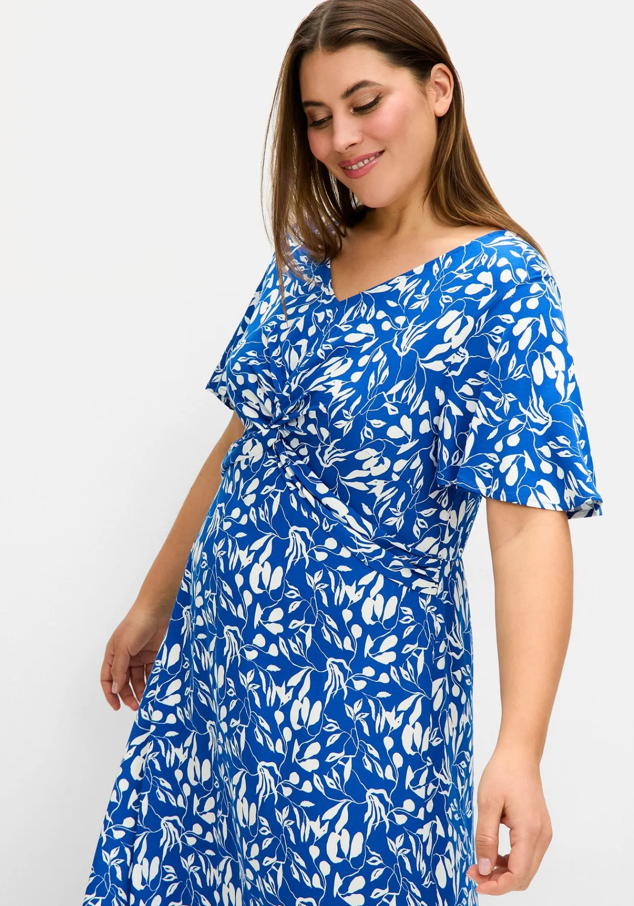 Maxikleid mit Knotendetail in der Taille<sheego Outlet