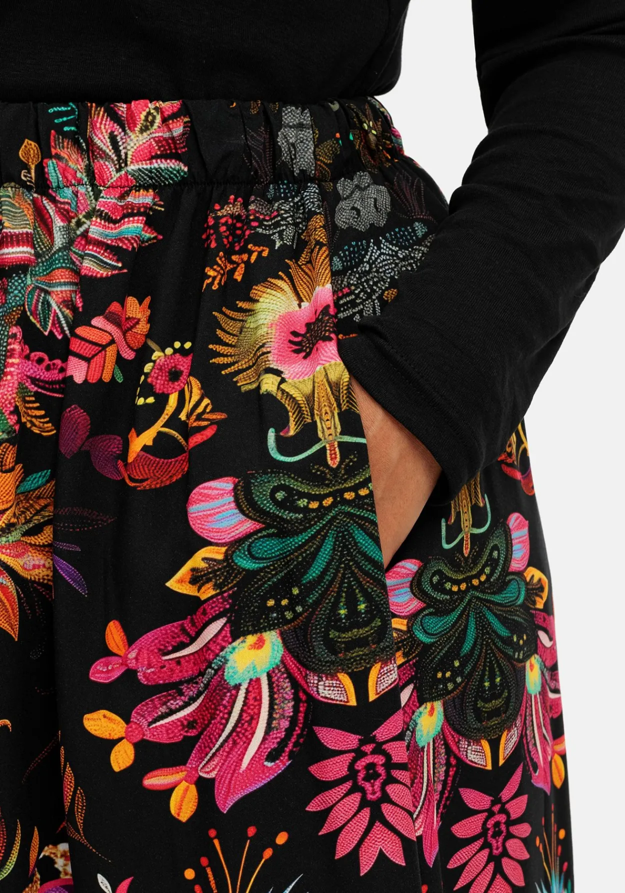 Maxirock mit floralem Print, aus Viskose-Satin<sheego loves miss goodlife Clearance